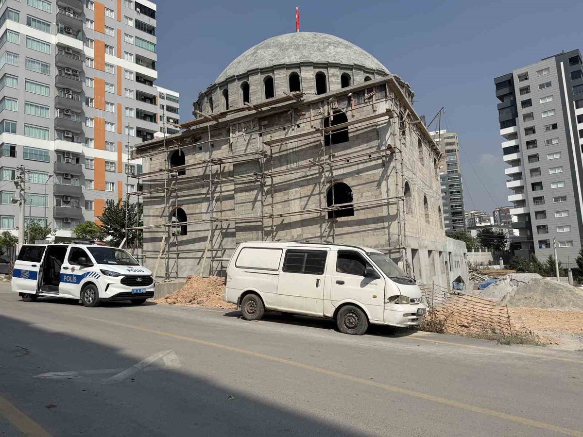 Cami İnşaatında Bekçi Ölü Bulundu