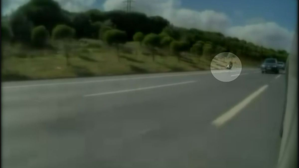 İstanbul Havalimanı Yolunda Motosiklet Kazası Kamerada