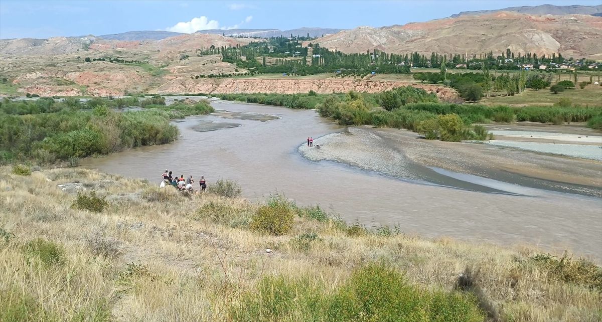 Aras Nehri kıyısında cansız beden bulundu