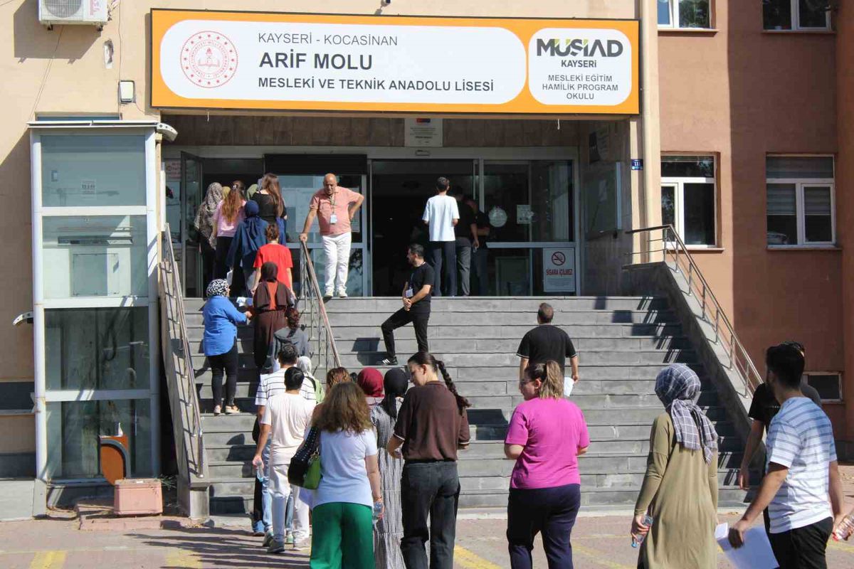 2026 KPSS Lisans oturumu Kayseri'de yapıldı