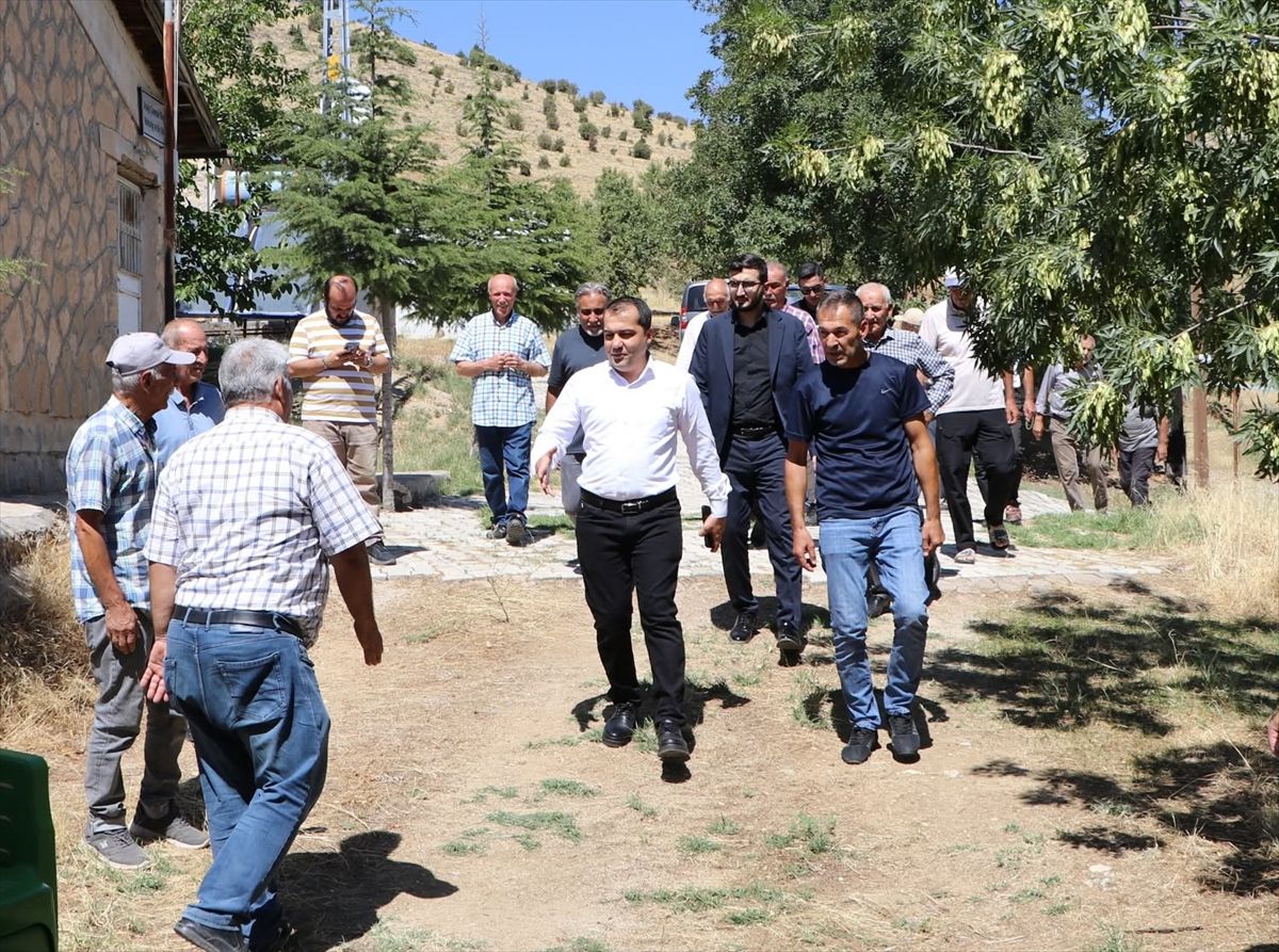 Kaymakam Onur, Aşağıçakmak Köyünde Vatandaşlarla Buluştu