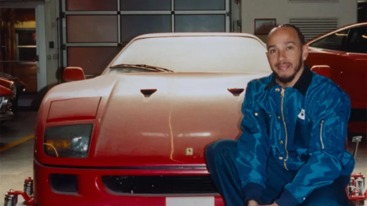 Lewis Hamilton'ın Rüyası Gerçek Oldu: Yıllarca Garajda Bekleyen Ferrari F40 Yeniden Hayat Buldu