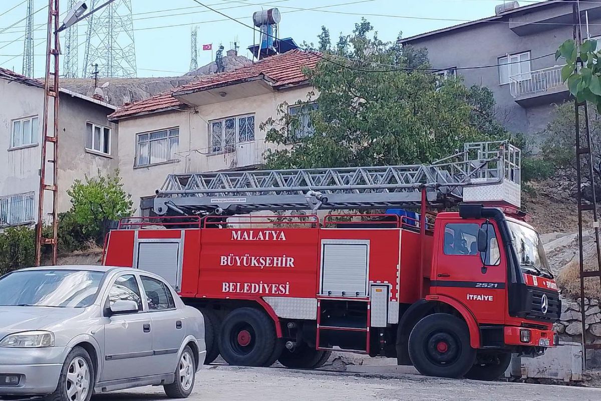 Emekli öğretmenden kahreden haber! Komşular ihbar edince korkunç gerçek ortaya çıktı
