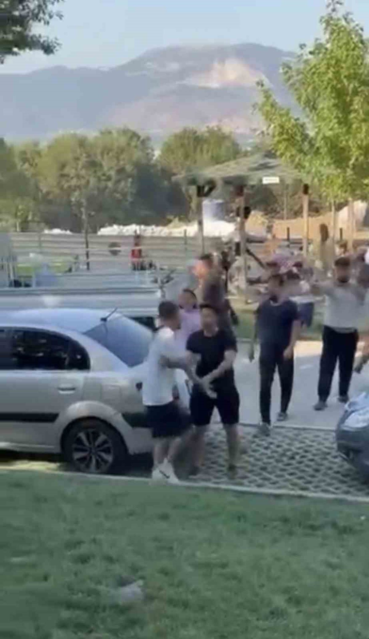 Ortalık savaş alanına döndü
