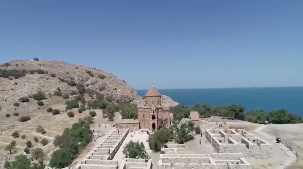 Akdamar'da 14. Ayin: Patrik Maşalyan'dan Barış ve Kardeşlik Mesajı