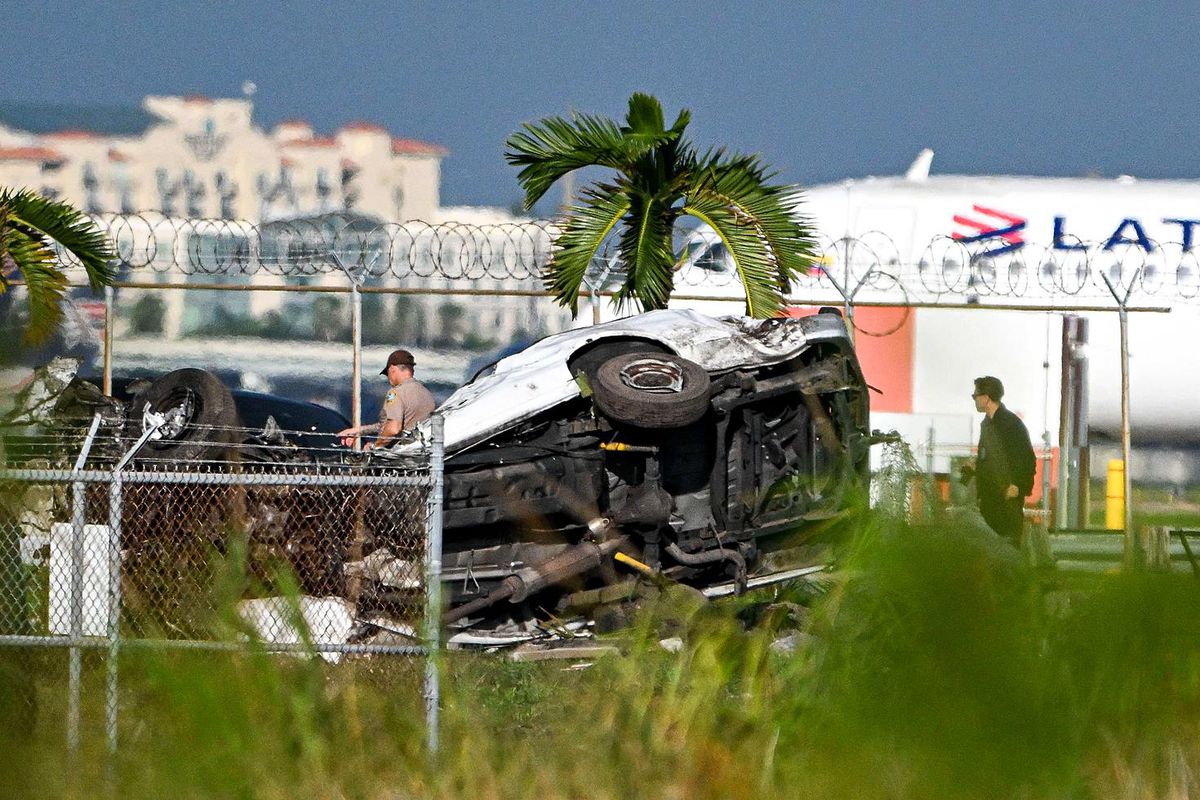 Amazon kargo uçağı Miami’de pistten çıktı: 5 ölü