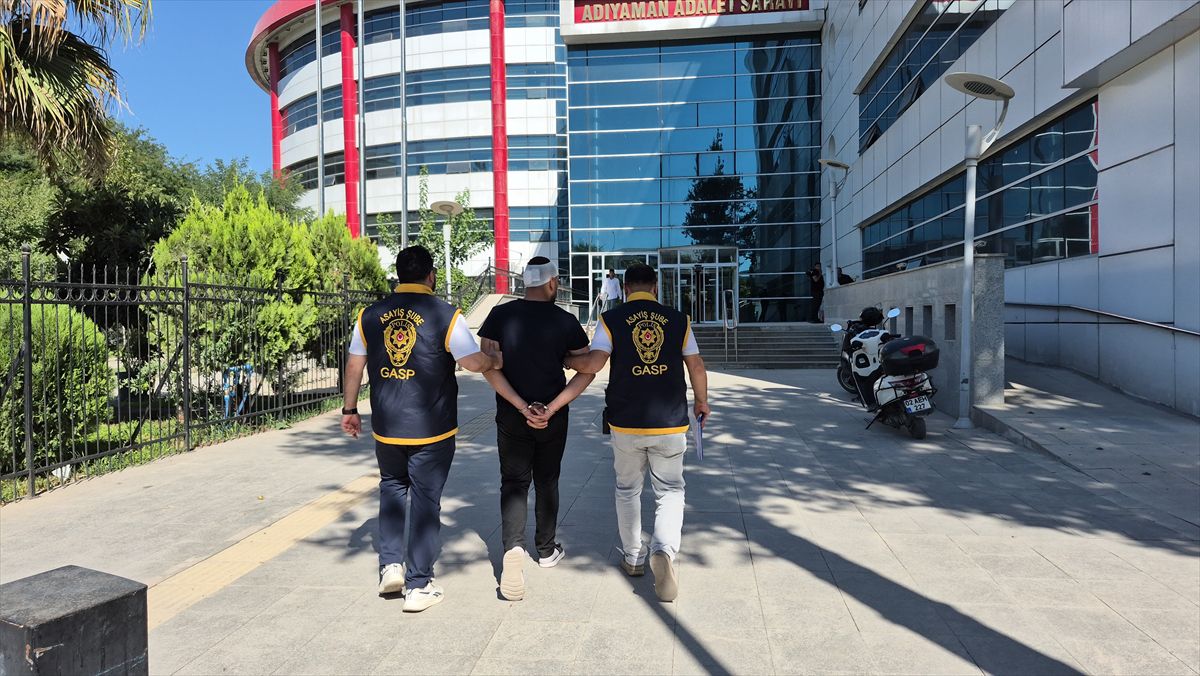 Adıyaman'da kavgayı ayırmaya çalışan kişiyi bıçaklayan şüpheli tutuklandı