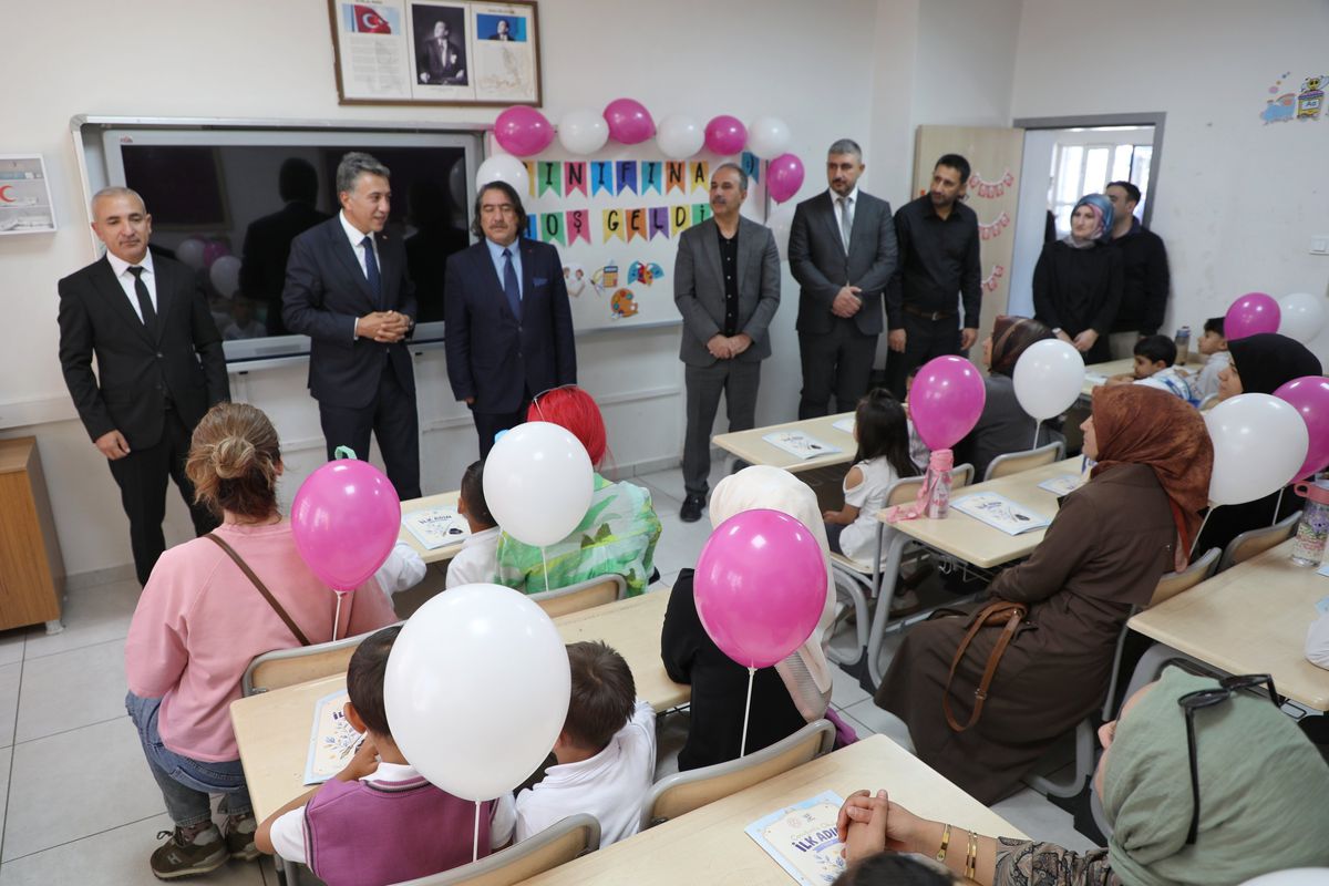 Ağrı'da öğrencilerin okul heyecanı uyum haftasıyla başladı