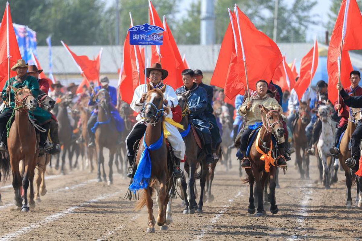 Albüm: Çin'in Dorbod bölgesinde Naadam Festivali düzenlendi
