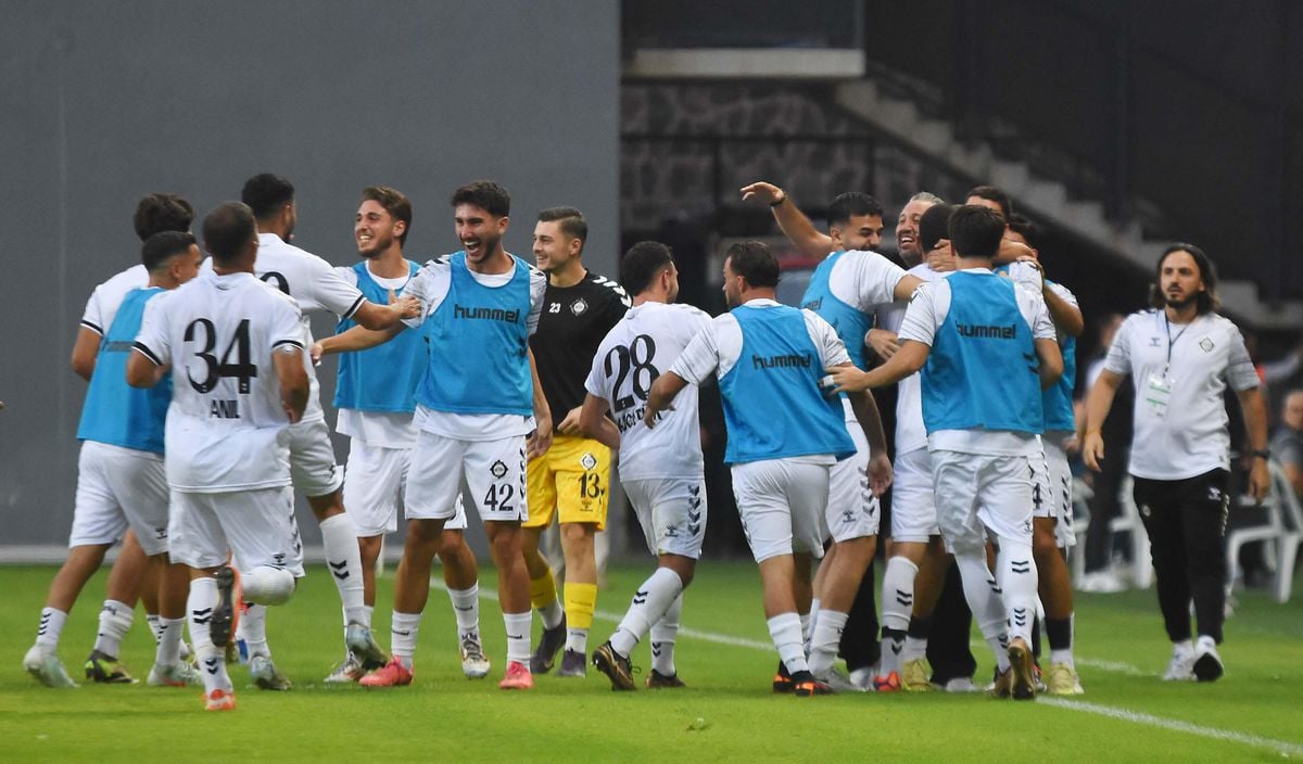 Altay'da Gençler Sahneye Çıktı: 1-1'lik Beraberlikte Umut Var
