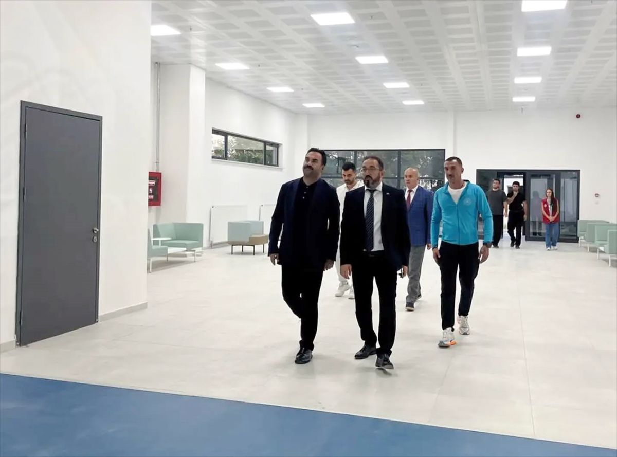 Beypazarı'nda yeni spor salonu hizmete hazır