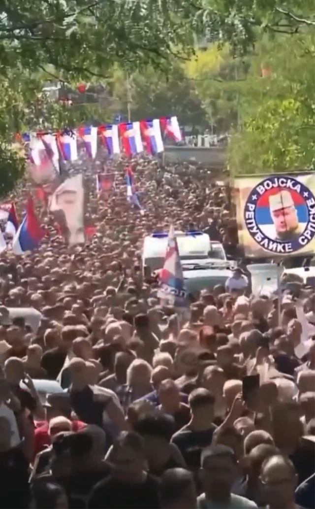 bosna kasabini askeri torenle 20216010 3577 1 m