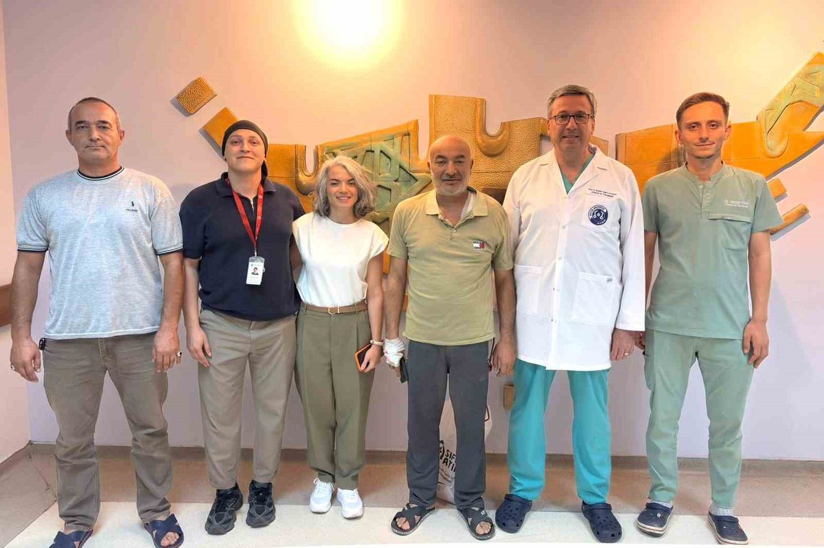 Erciyes'te Omuz Tümörü Ameliyatı: Kendi Dokusuyla Yeniden Yapılandırıldı