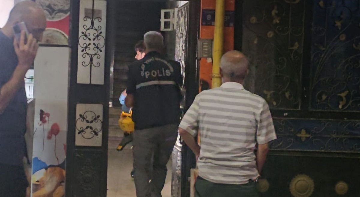 Elazığ’da evde çıkan tartışma silahlı ve bıçaklı kavgaya dönüştü: 2 yaralı