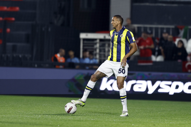 fenerbahcede ayrilik ucaga tek 88583615 7290 1 m