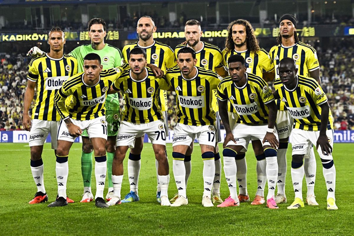 Fenerbahçe'de sezon başında ''Gitsin'' denilen 3 yıldız isim, takımın en iyisi oldu
