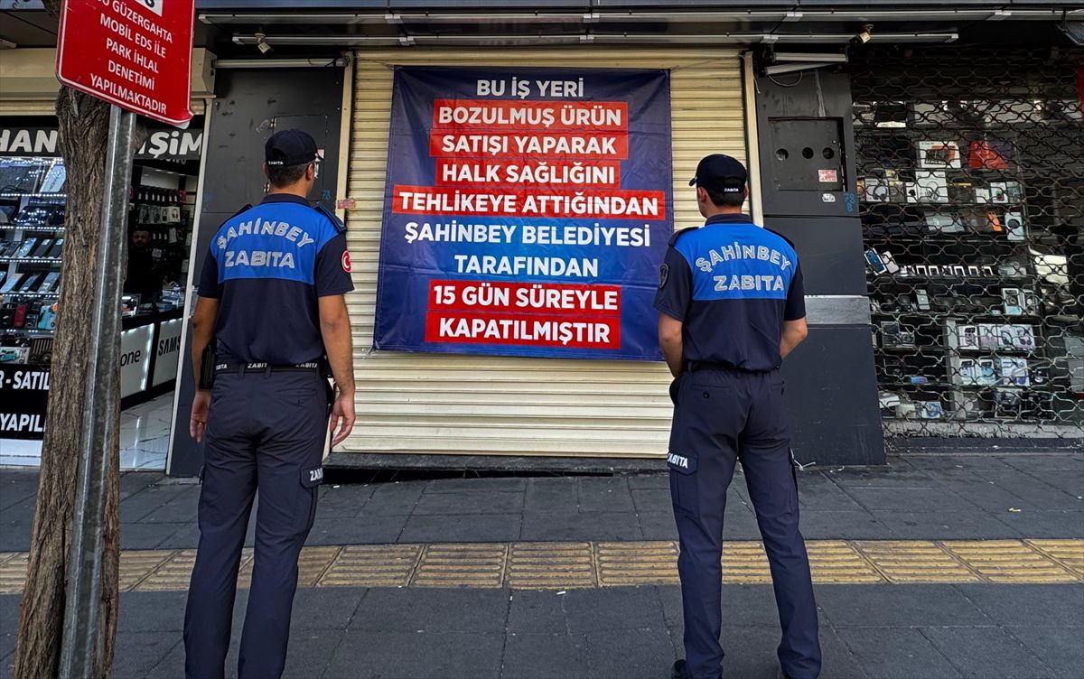 Gaziantep'te bozuk ürün sattığı belirlenen dönerci 15 gün kapatıldı