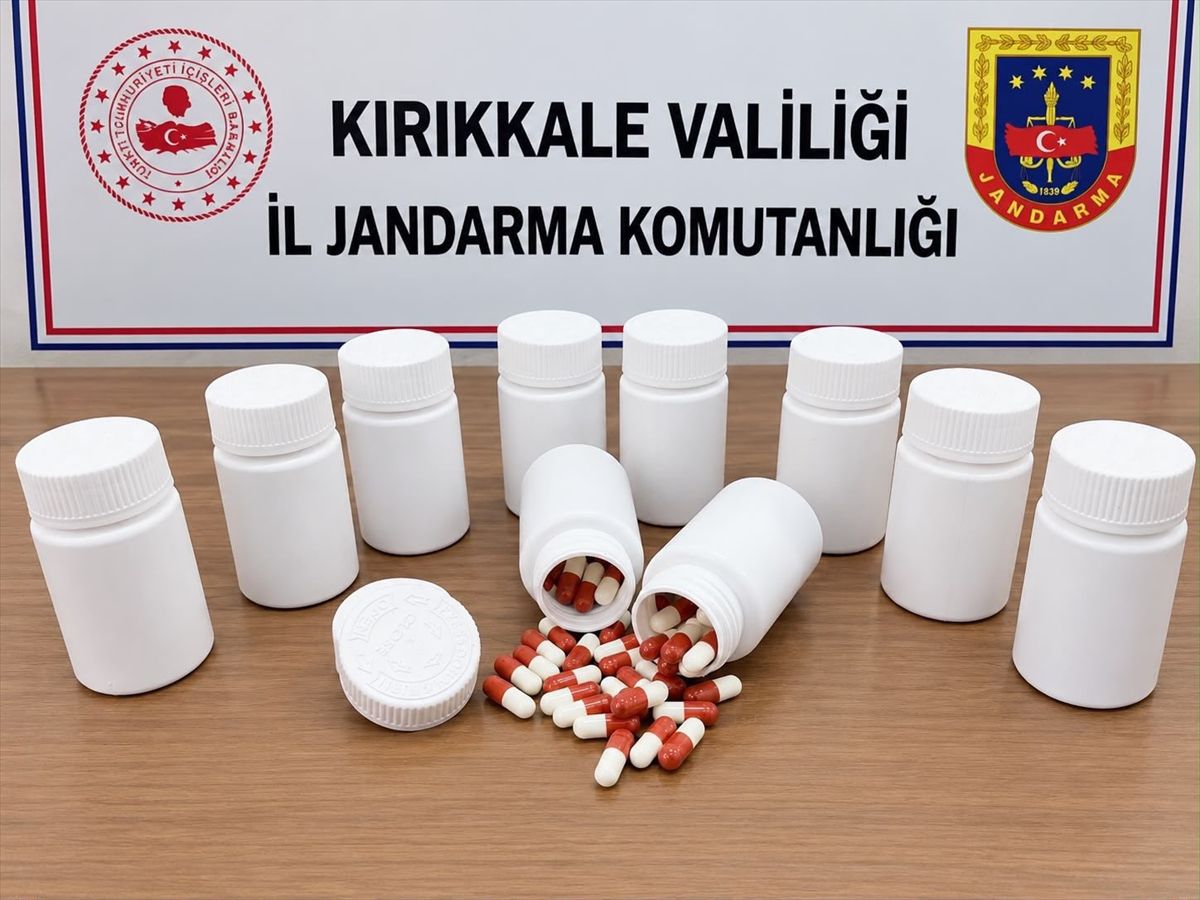 Kırıkkale'de araçta 539 sentetik hap ele geçirildi; sürücü tutuklandı