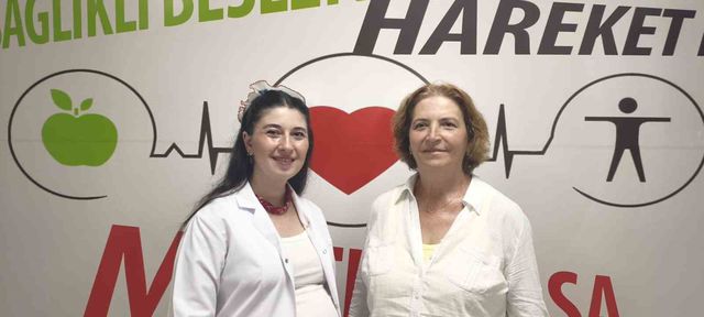 Giymek istediği kırmızı eteğe sığamayan 61 yaşındaki kadın 25 kilo verdi 3 kirmizi etek sevdasi 61 yasinda 25 kilo verdi 2 20214059 o