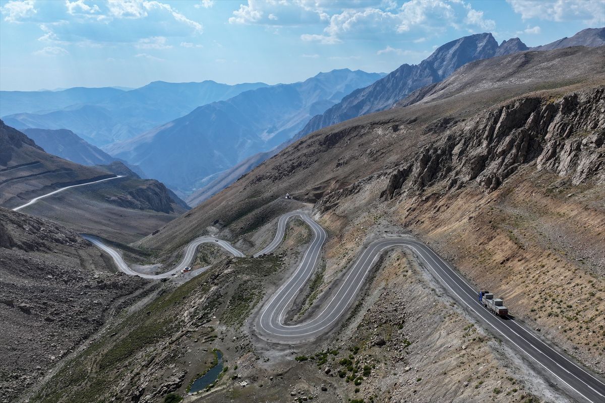 Bahçesaray'a 13 km tek tüp tünel için etüt başladı
