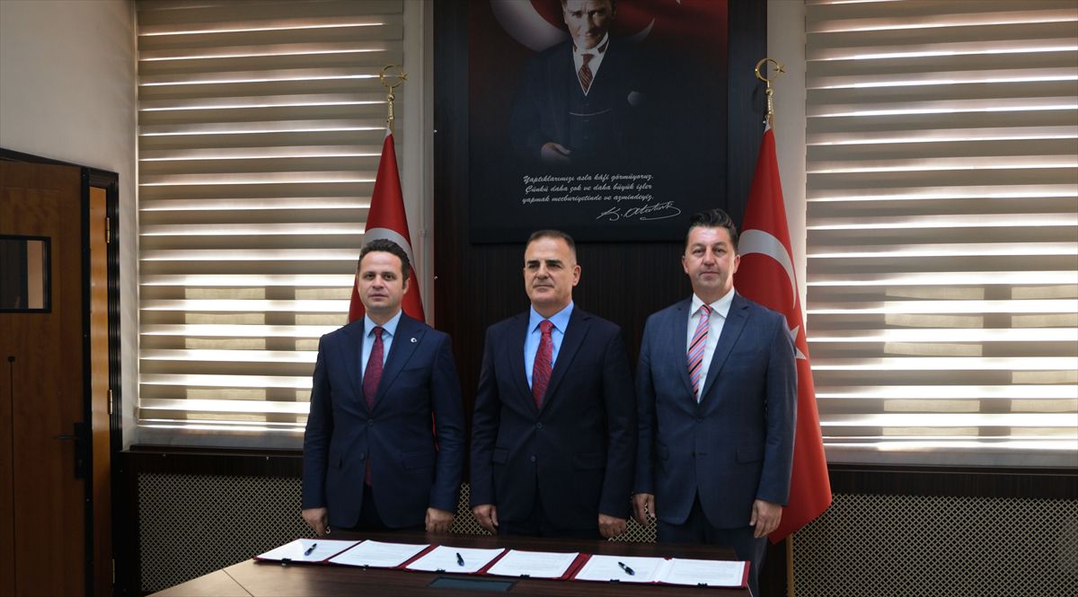 Marmaris Esnaf Odası binasını 15 yıllığına mesleki eğitim için tahsis etti