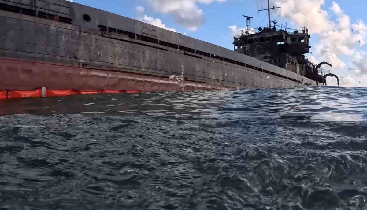 Karadeniz'de Sürüklenen Rus Gemisinin İçindeki Savaş İzleri