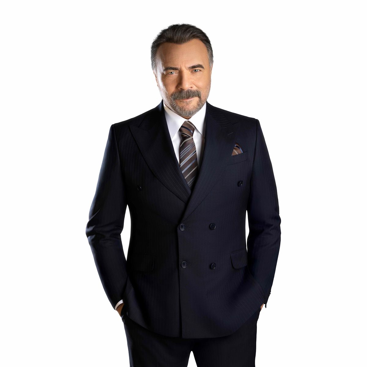 Sinpaş YTS, yeni dönemde de Oktay Kaynarca ile marka iletişimine devam ediyor