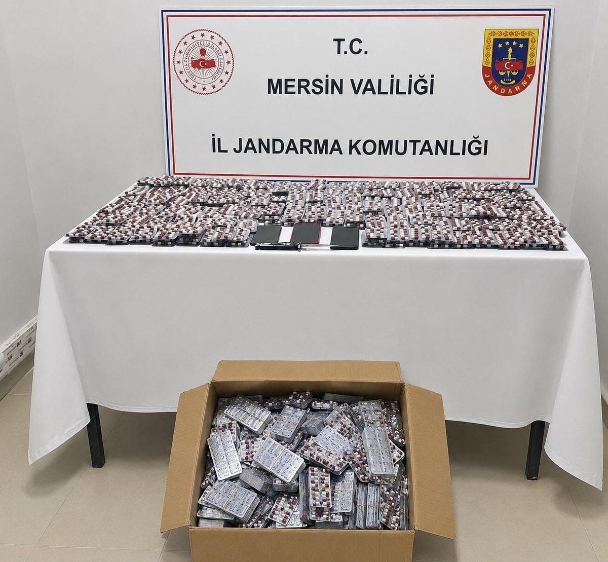 Mersin'de Uyuşturucu Operasyonu: 13 Bin 764 Hap Ele Geçirildi, Şüpheli Tutuklandı
