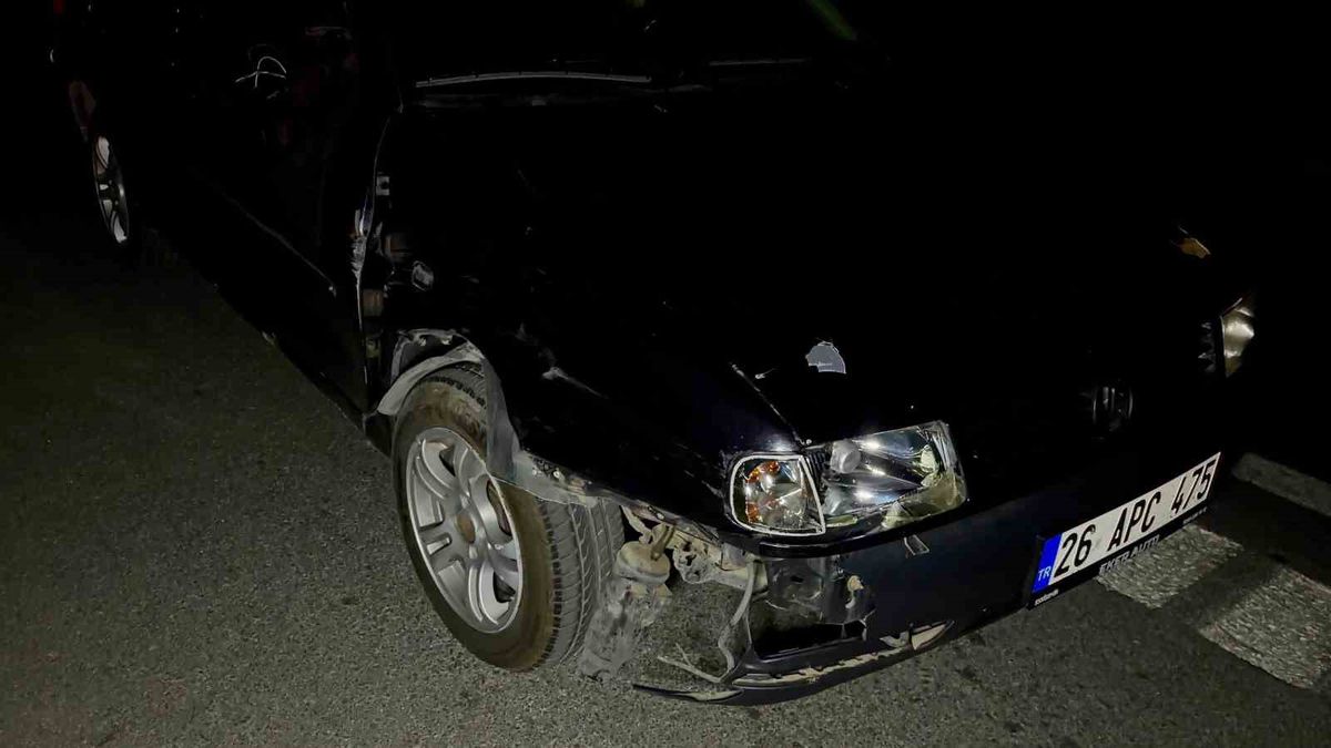 Bolvadin'de Feci Kaza: Yola Çıkan Adam Hayatını Kaybetti