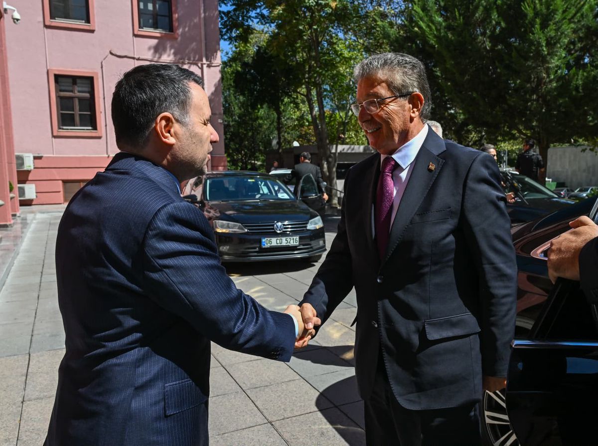 Adalet Bakanı Akın Gürlek, KKTC Başbakanı Ünal Üstel ile bir araya geldi