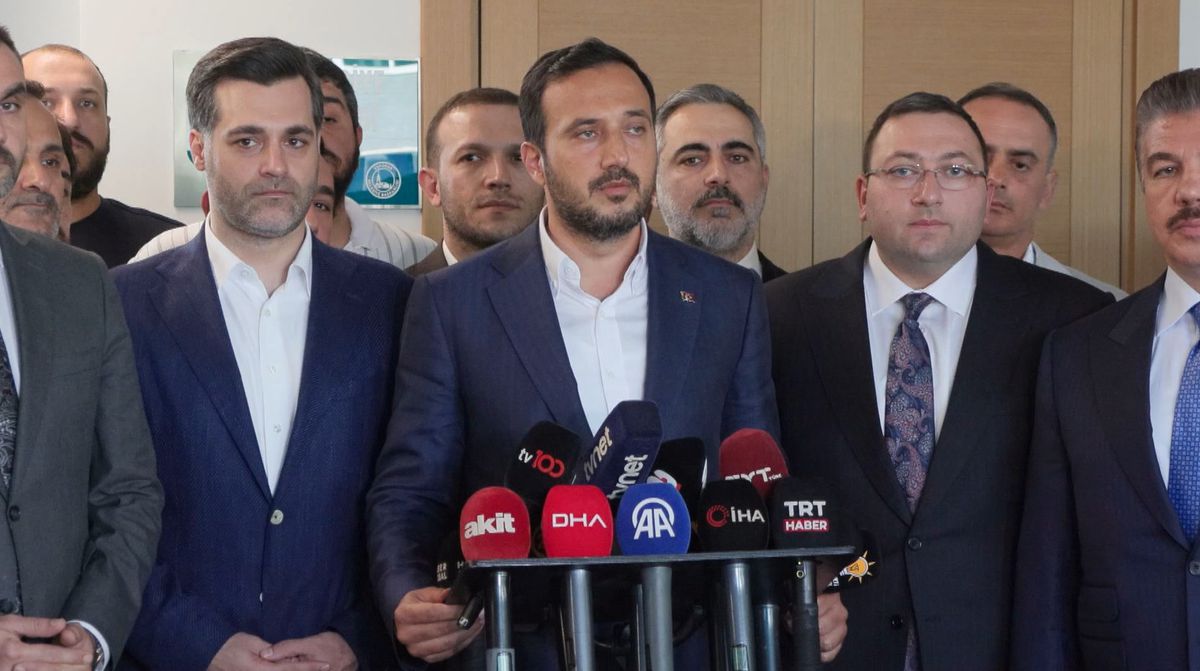 AK Parti İstanbul İl Başkanı Özdemir: Üsküdar halkının beklediği hizmetleri el birliğiyle ulaştıracağız