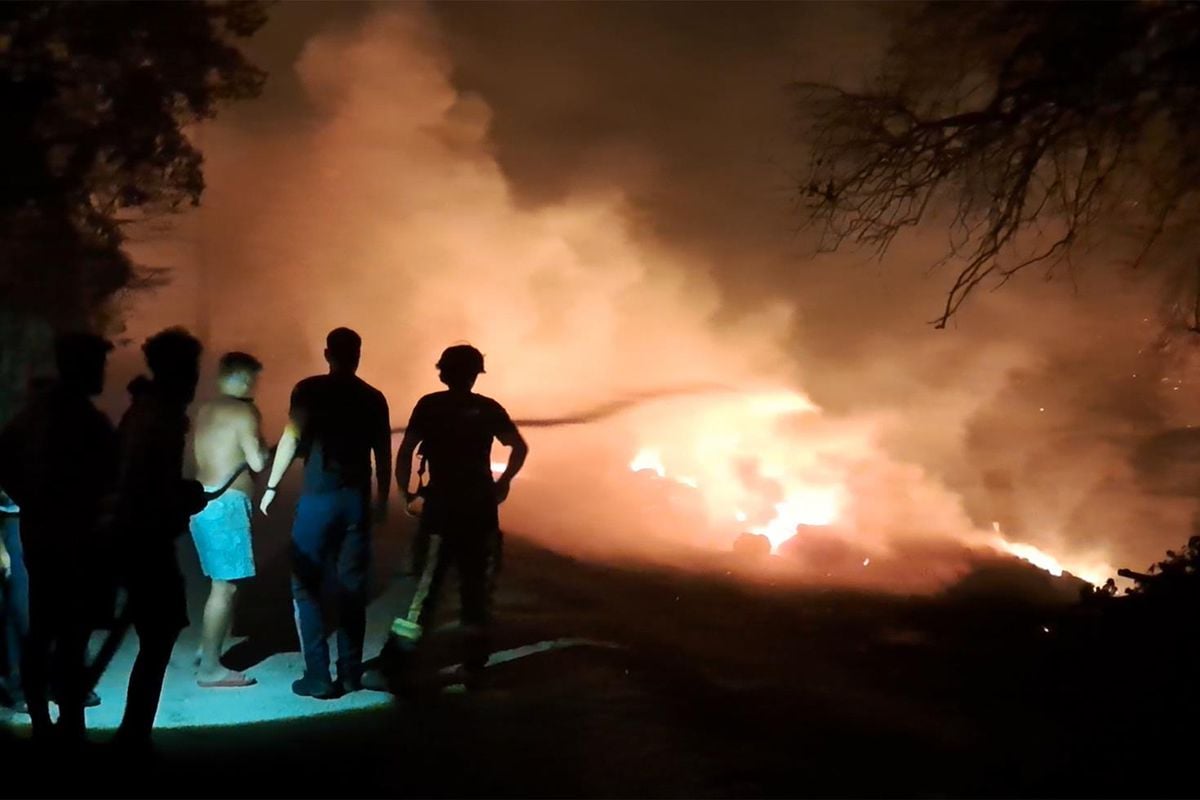 Antalya'da can pazarı: Alevlerin ortasında kalan engelli aile son anda kurtarıldı