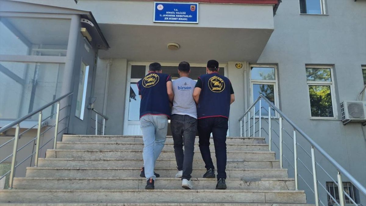 Bingöl'de kesinleşmiş hapis cezası bulunan 2 hükümlü yakalandı