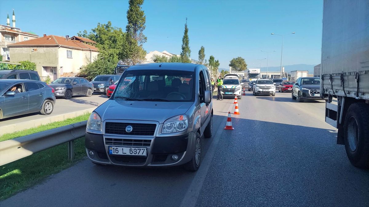 Bursa'da otomobilin çarptığı bisikletli hayatını kaybetti
