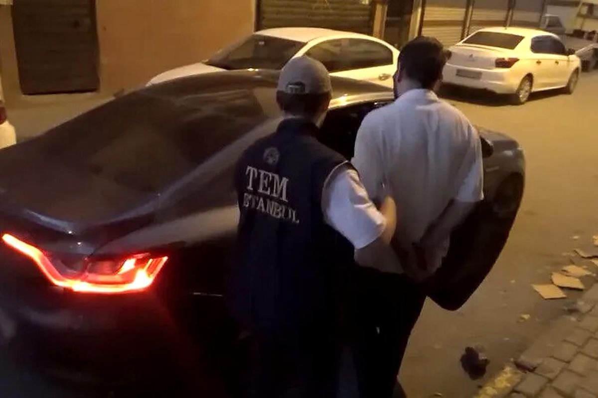 İstanbul'da terör örgütü DEAŞ operasyonunda 9 şüpheli yakalandı
