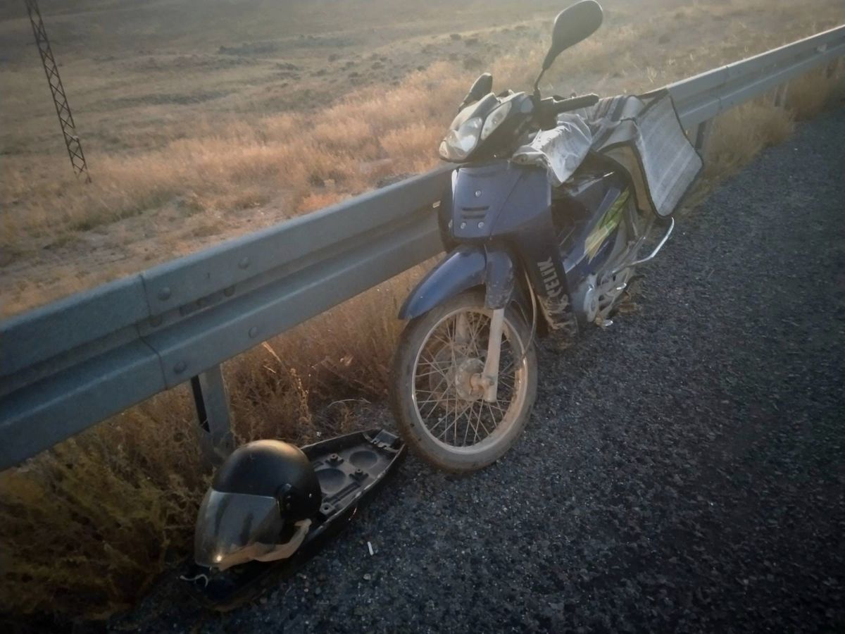 Kayseri’de bariyerlere çarpan motosikletin sürücüsü öldü