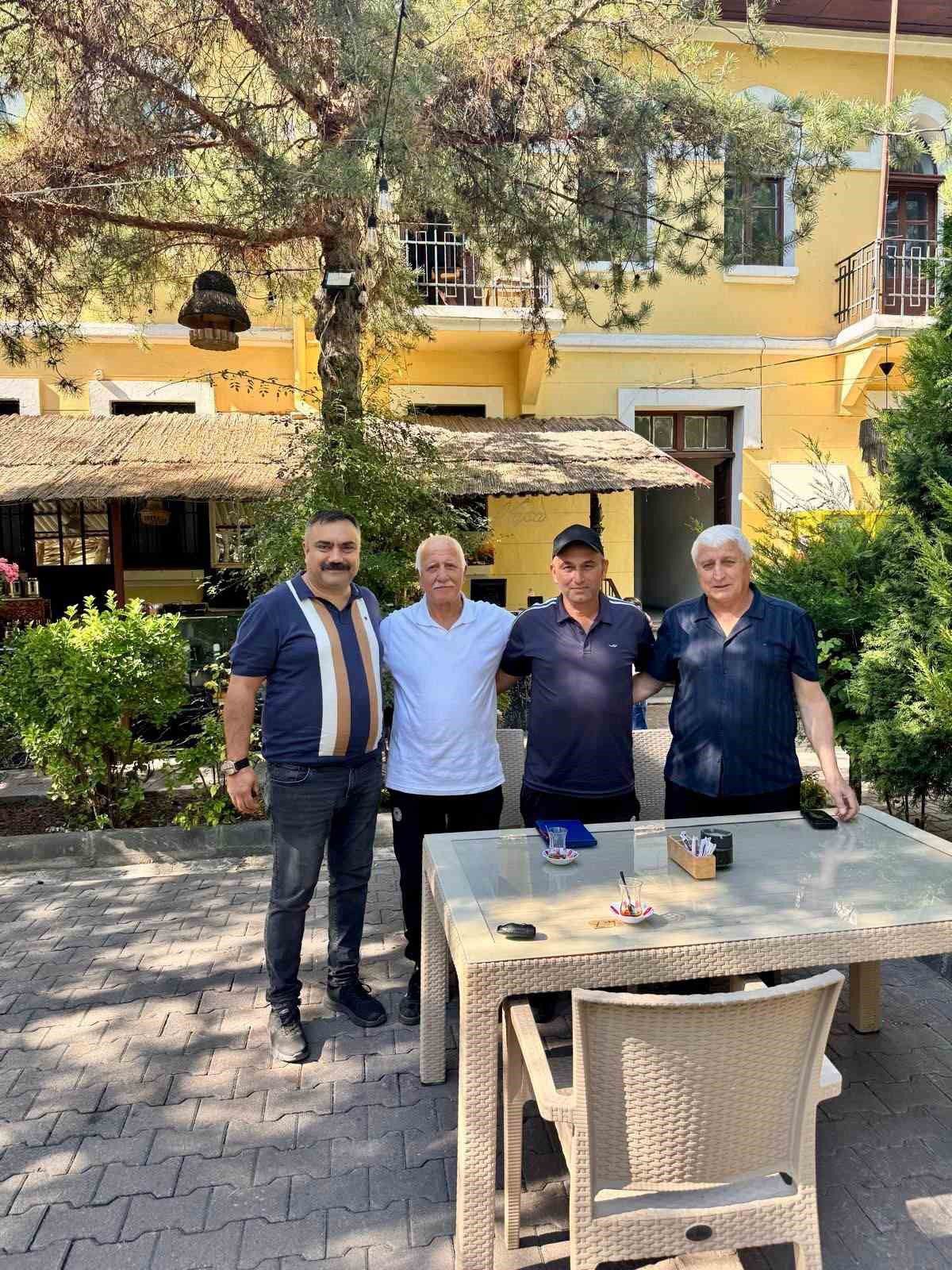 Kayseri Demirspor’da Nihat Demir’le yola devam