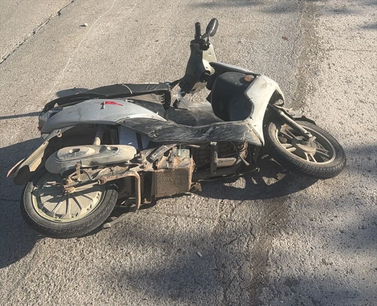 Samsun'da otomobille çarpışan elektrikli bisikletin sürücüsü yaralandı