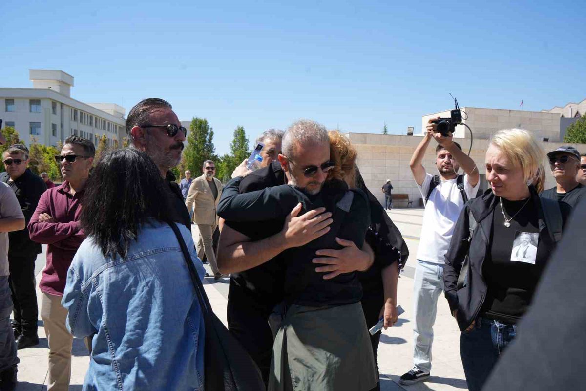 Serhat Kılıç son yolculuğuna uğurlandı