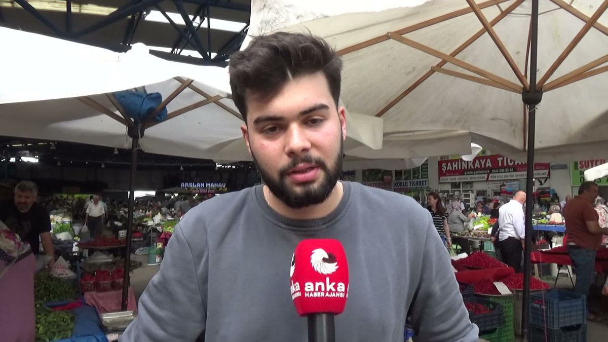 Sinop’ta pazarcı esnafı satış yapamamaktan ve hayat pahalılığından yakındı: 'İnsanların durumu iyi değil'