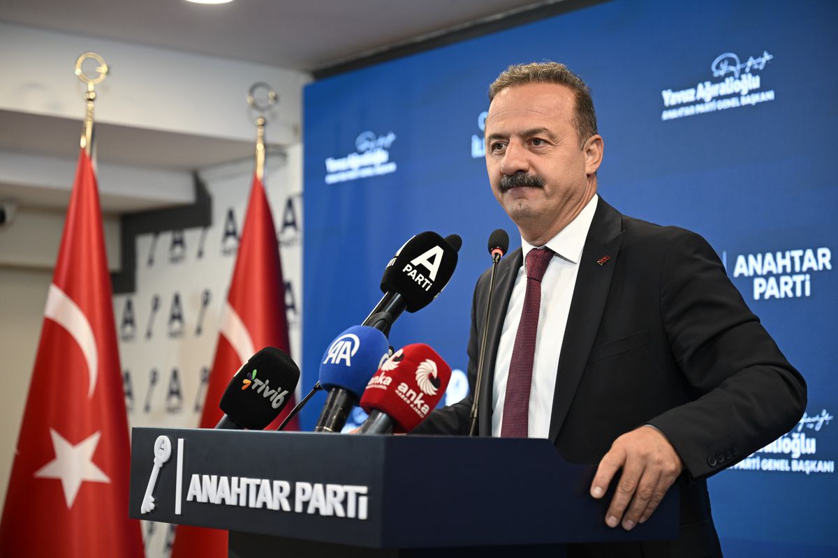 Yavuz Ağıralioğlu: 'Milletimiz ev sahibi olamıyor, dar gelirli kiraya mahkum ediliyor'