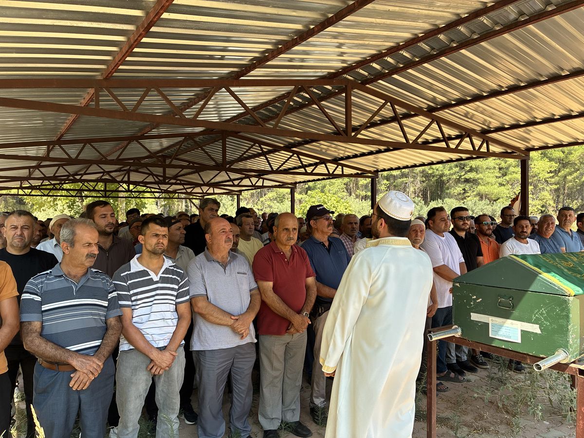 Aksu yangını 3'üncü gününde büyük ölçüde kontrol altına alındı