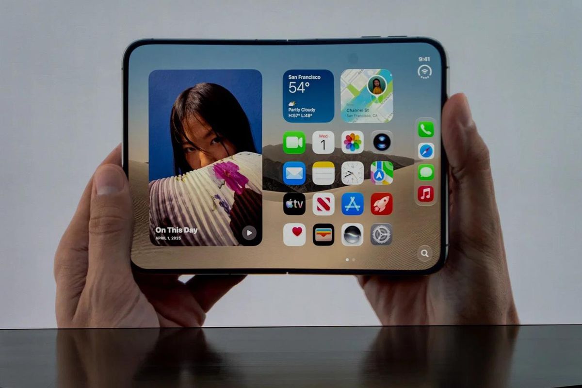 Apple ilk katlanabilir iPhone'u tanıttı! İşte satış fiyatı ve teknik özellikleri