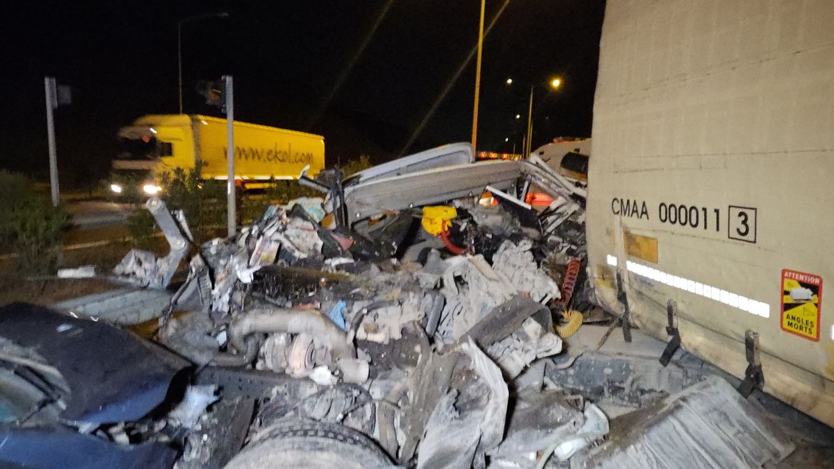 Bursa'da zincirleme kaza; 1 ölü, 7 yaralı