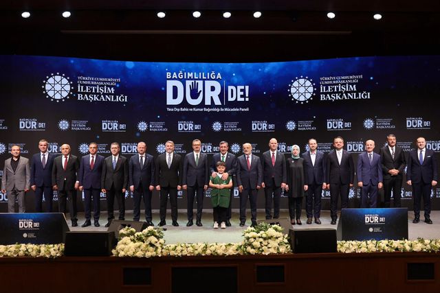 Cumhurbaşkanı Yardımcısı Yılmaz'dan yasa dışı bahis ve kumar bağımlılığıyla mücadelede "öncülük" mesajı 4 cevdet yilmaz yasa disi bahis ve kumar 2 20222123 o