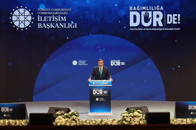 Cumhurbaşkanı Yardımcısı Yılmaz'dan yasa dışı bahis ve kumar bağımlılığıyla mücadelede "öncülük" mesajı 5 cevdet yilmaz yasa disi bahis ve kumar 20222123 o