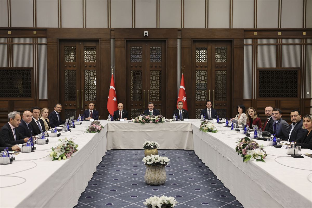 Cumhurbaşkanı Yardımcısı Yılmaz, Orta Vadeli Program Uluslararası Medya Buluşması'nda konuştu: