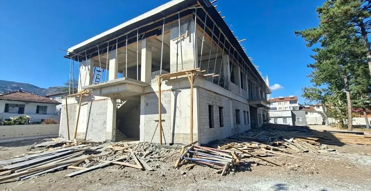 Göynücek'te sağlık merkezinin inşaatı sürüyor
