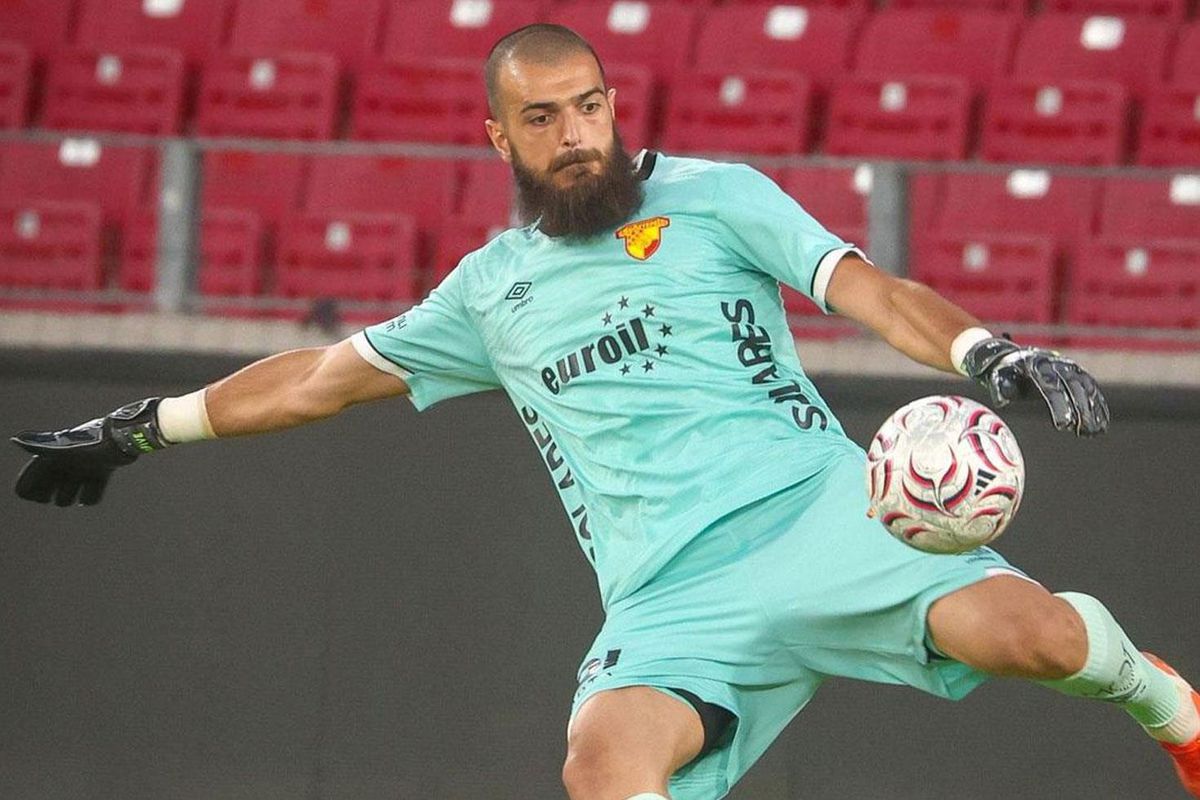 Önce taraftarla gerildi, sonra rest çekti! Göztepe kalecisi kadro dışı kaldı
