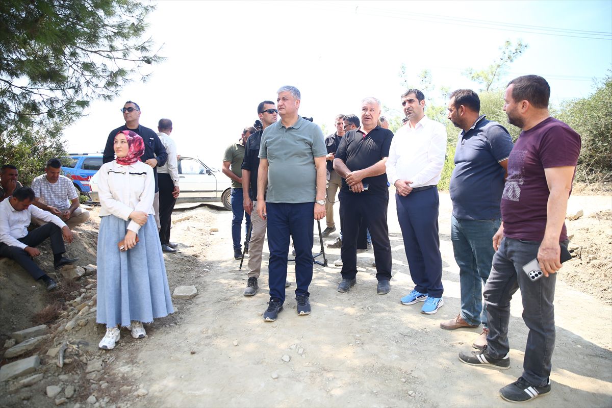 GÜNCELLEME 2 - Adana’daki orman yangını kontrol altına alınmaya çalışılıyor